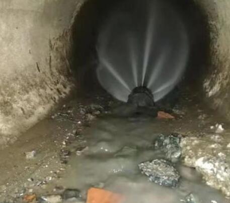 陇川市政管道清淤